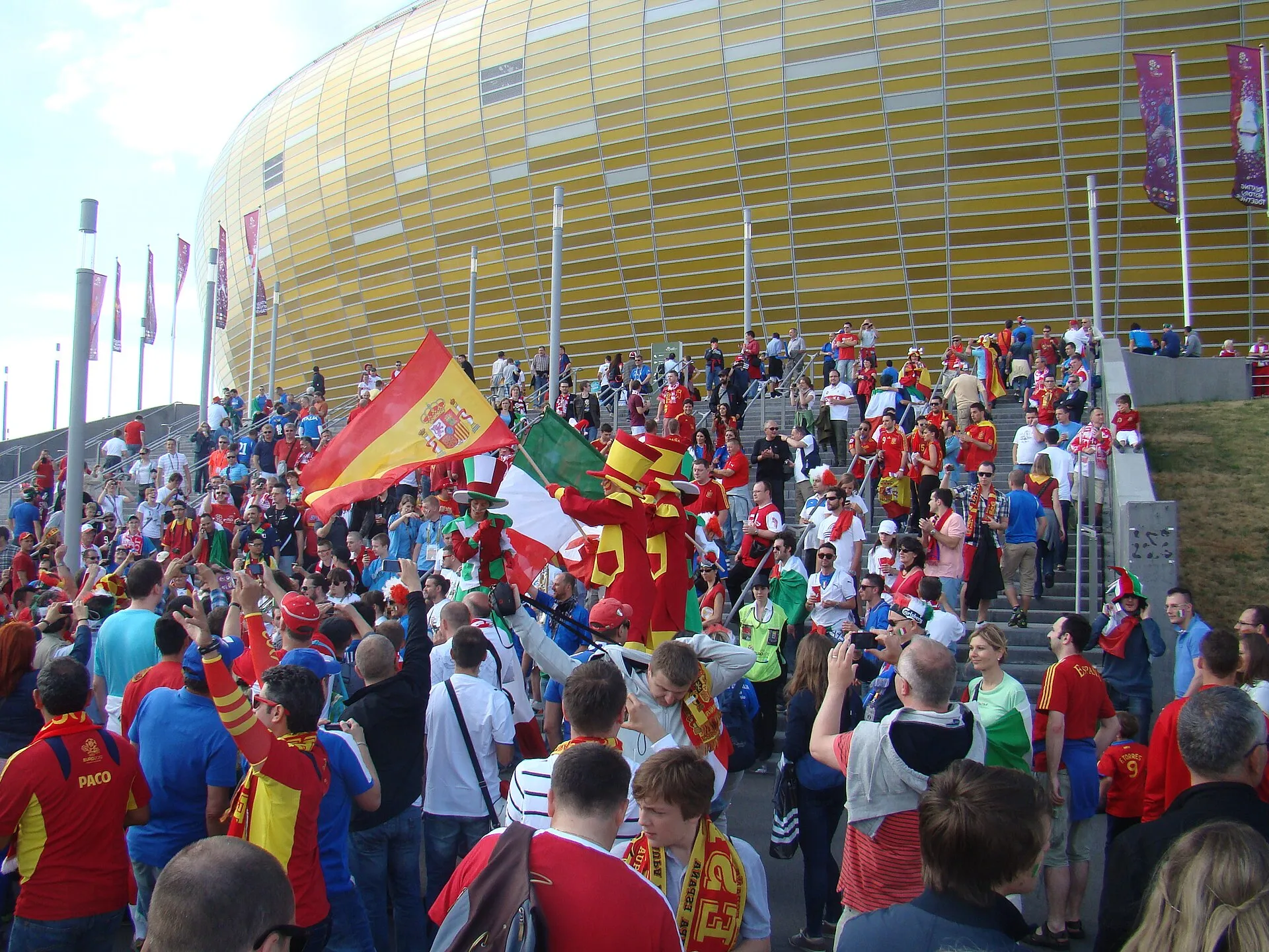 Spain supporters wave flags in celebration after Spain beat Austria 3-0 in the World Cup 2026 Round of 32 in Los Angeles on July 2